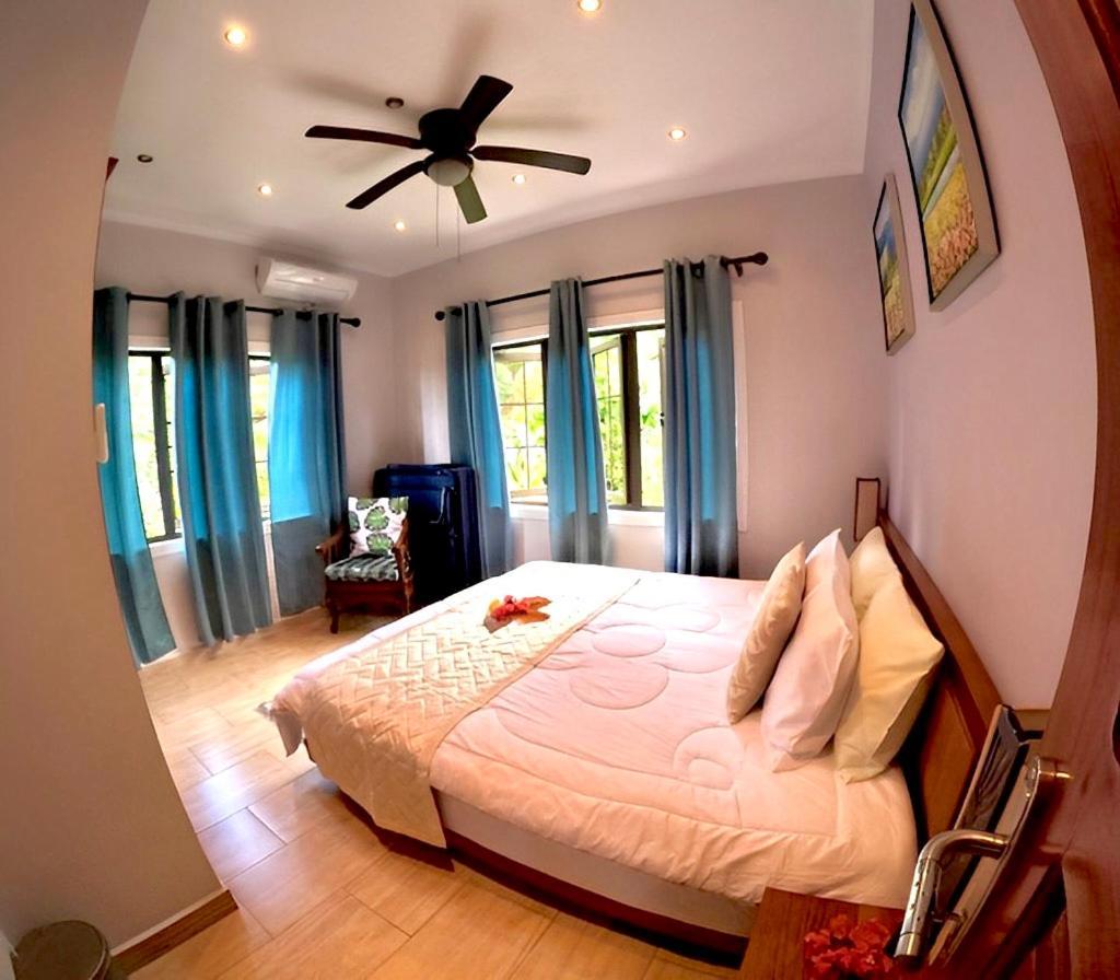 Grand Anse  Belle Montagne Holiday Apartments מראה חיצוני תמונה